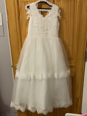 Boss Dream Boutique Ivory Lace Tulle Formal Dress